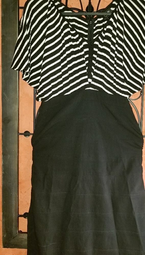 Black and White Dress Nicole